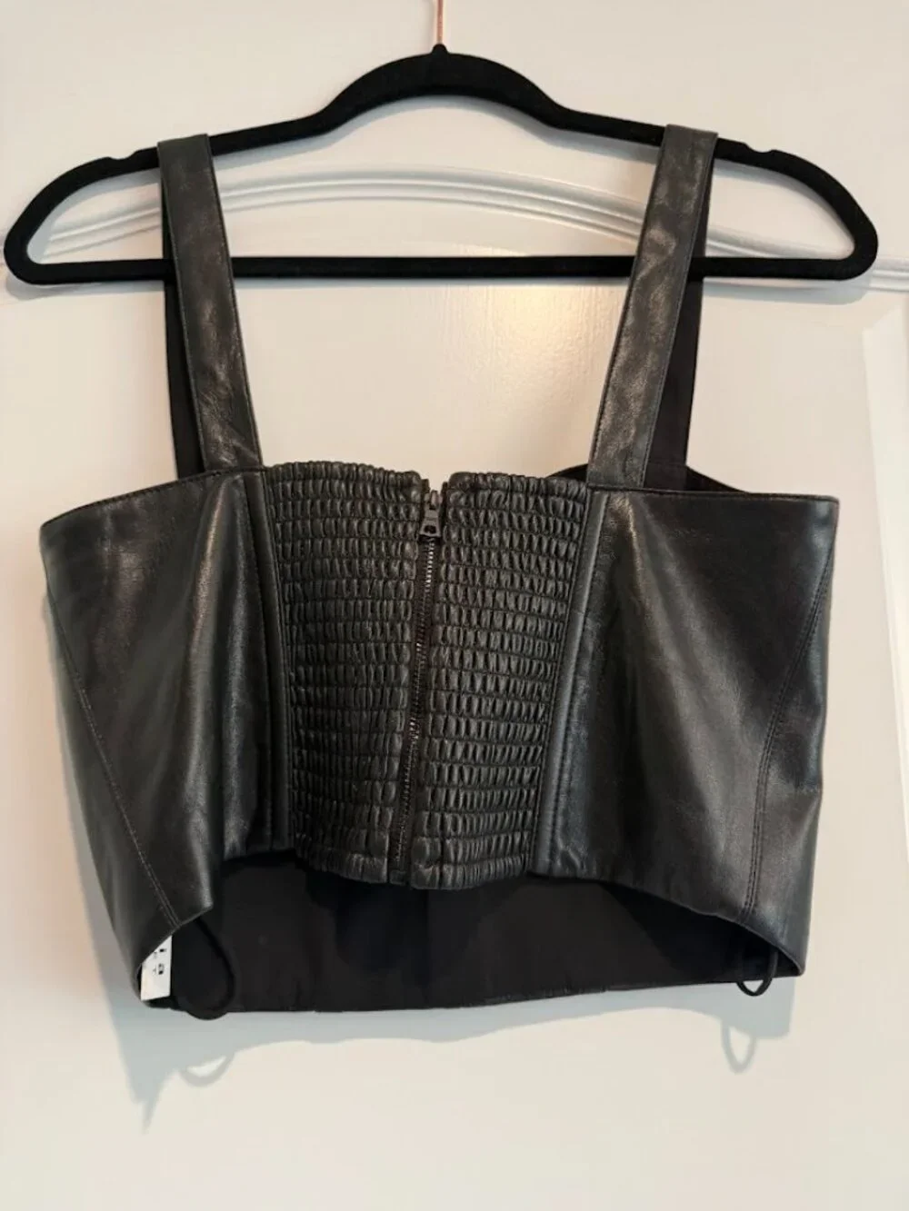 NWT Alice & Olivia Jeanna Bustier Faux-Leather Cropped Top | Size 6 - Picture 2 of 3